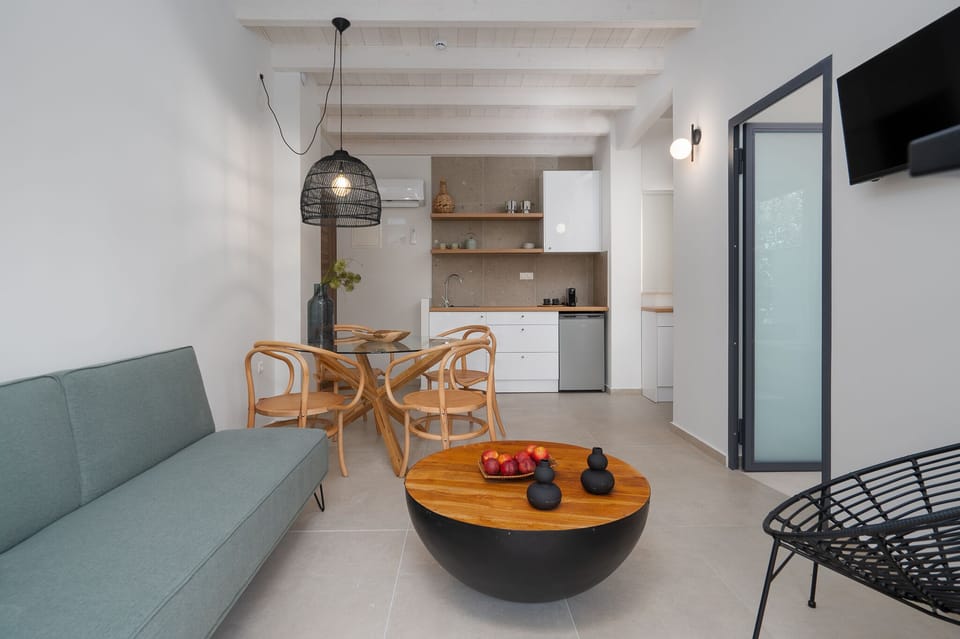 Deluxe Suite | 1 bedroom, free WiFi, bed sheets