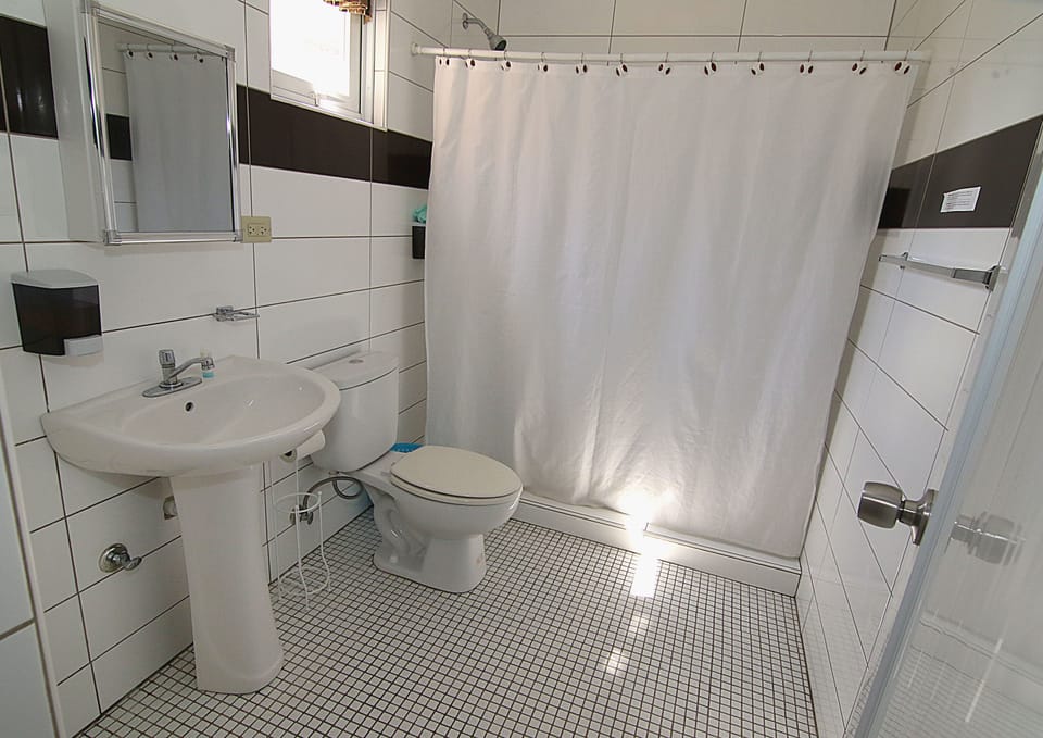 Double Room, 1 Queen Bed | Bathroom | Shower, hair dryer, towels