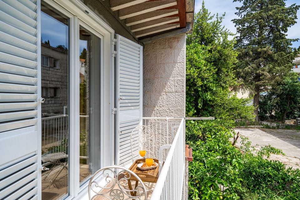Apartment (Two Bedroom Apartment with Balcony) | Balcony