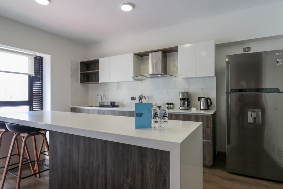Kitchen bar