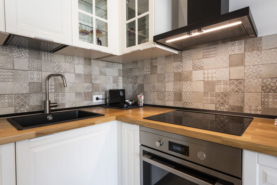 Comfort Apartment | Private kitchen | Fridge, stovetop, dishwasher, coffee/tea maker