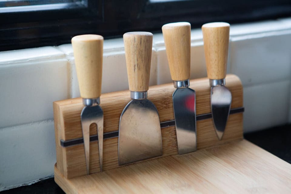 Kitchen utensils.