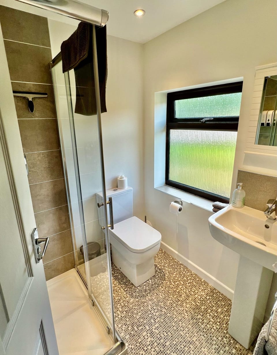 Arniss Farmhouse First Floor En-Suite