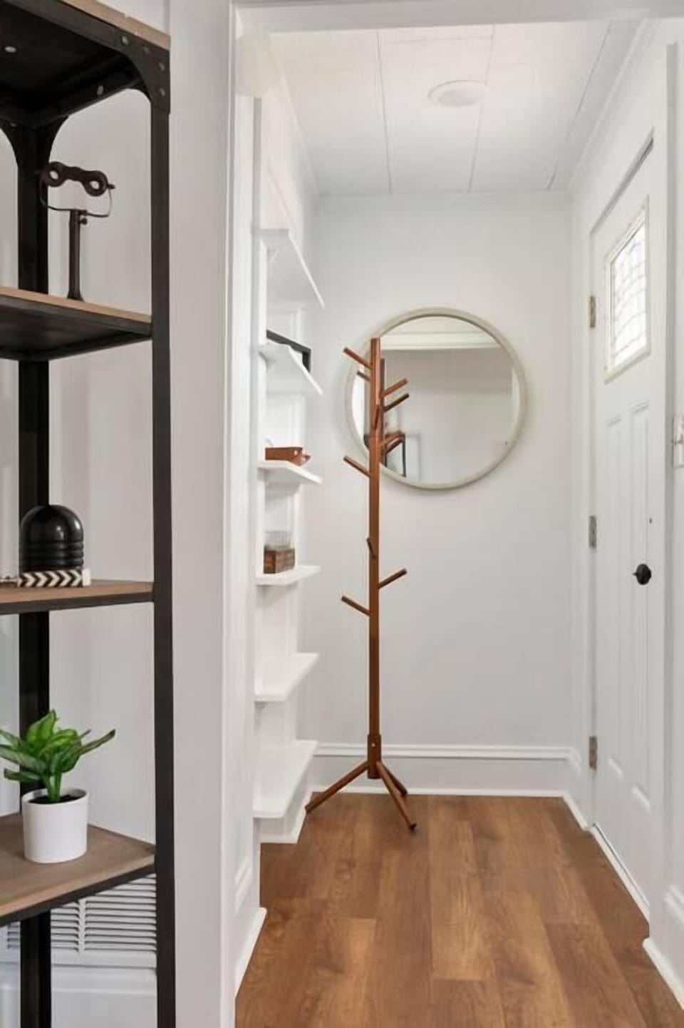 Front Entry Way