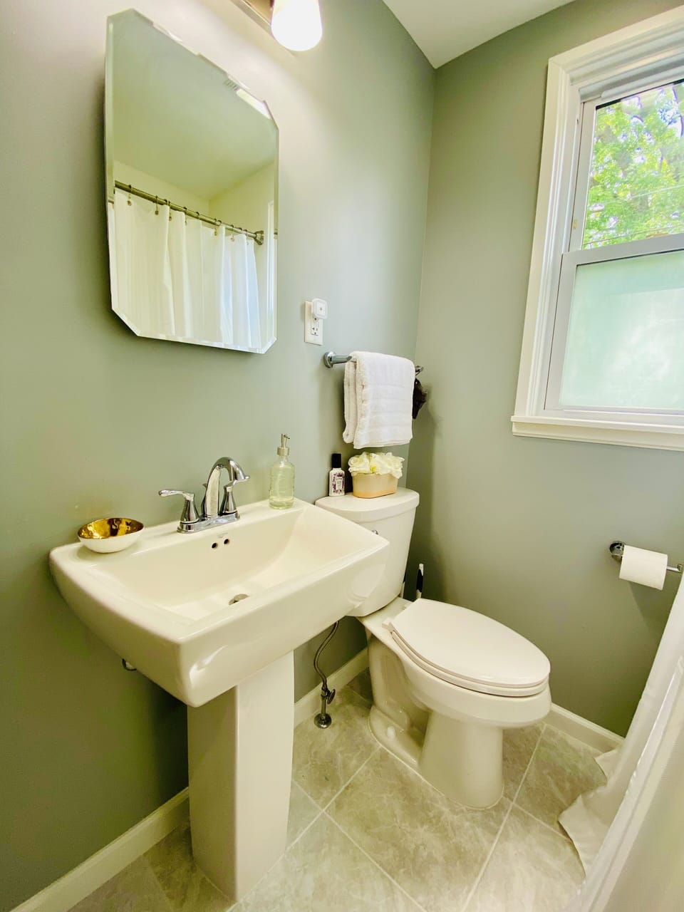 Lion House - 2 bedrooms | 2 full bathrooms. 