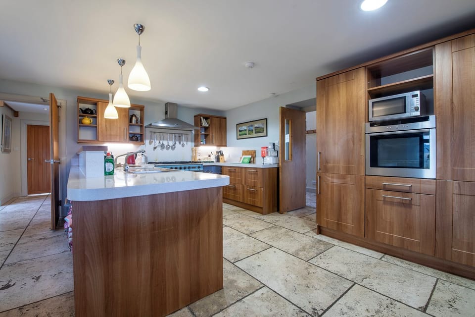 Cottage | Interior
