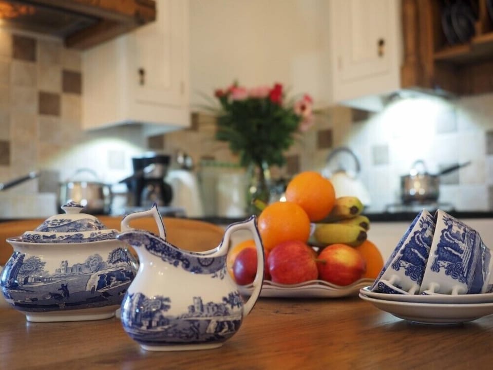 Cottage | Interior