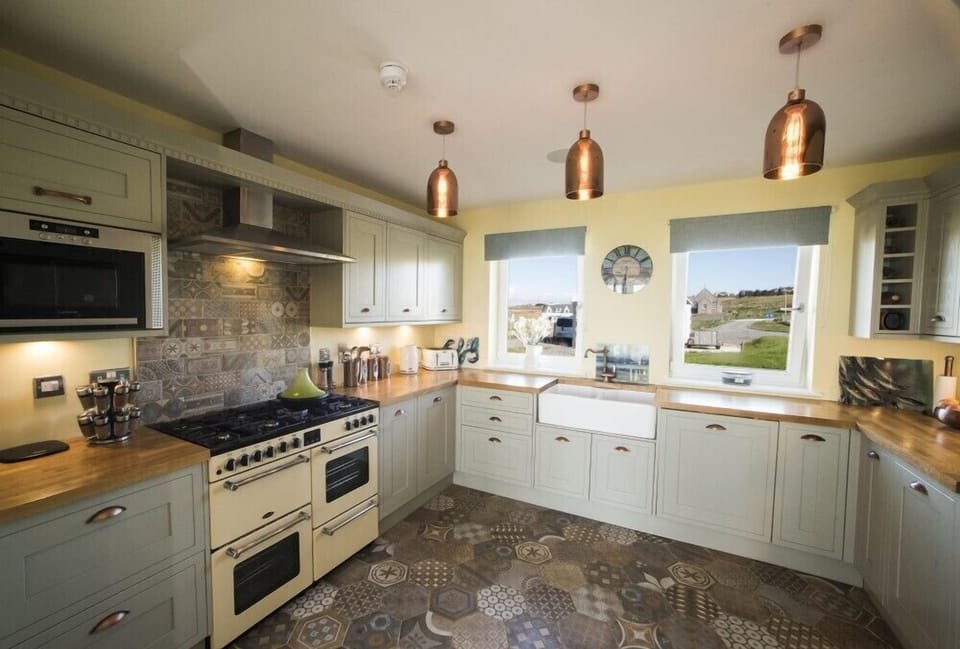 Cottage | Interior
