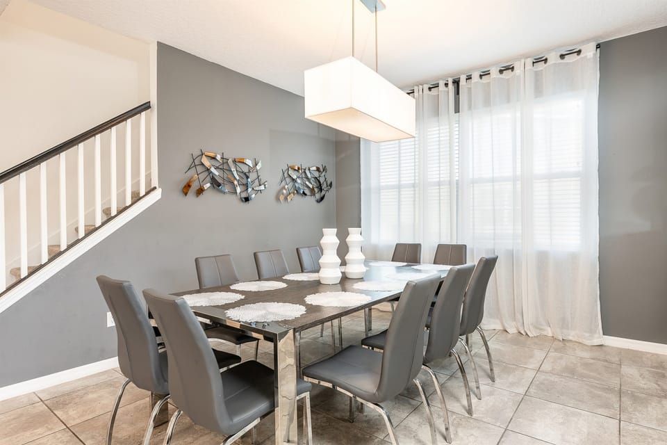 Dining Room: Elegant dining space for memorable feasts with family and friends!