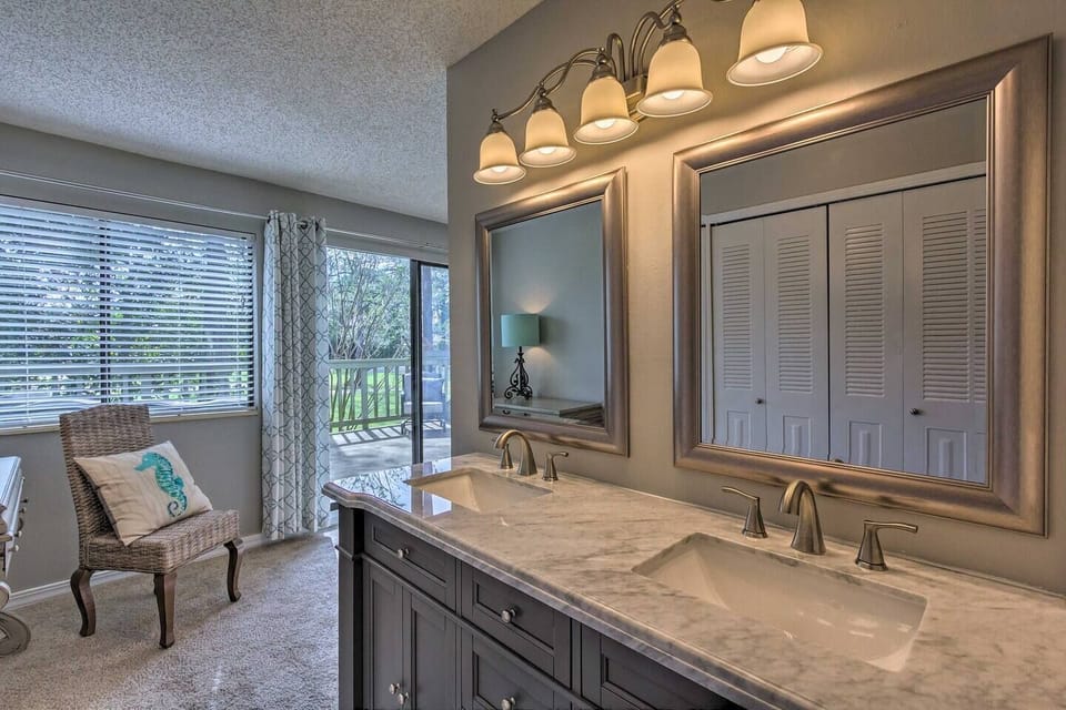 Upstairs Master Bath