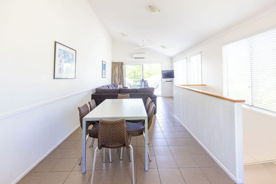 2 Bedroom Townhouse | Living area