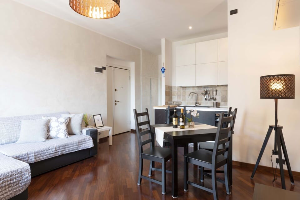 Furniture, Table, Property, Couch, Picture Frame, Wood, Lighting, Interior Design, Flooring, Floor