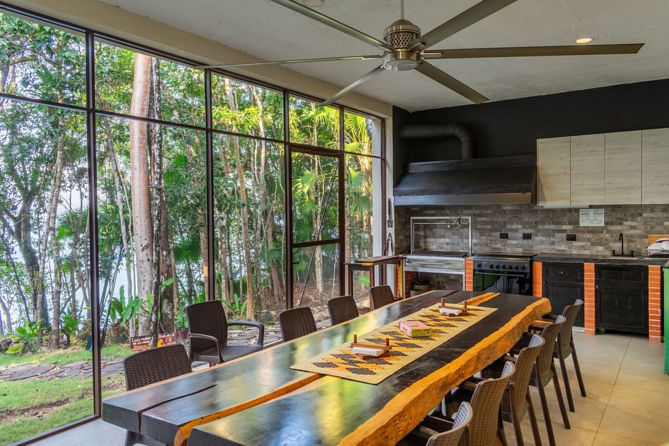 Communal kitchen,Dining area