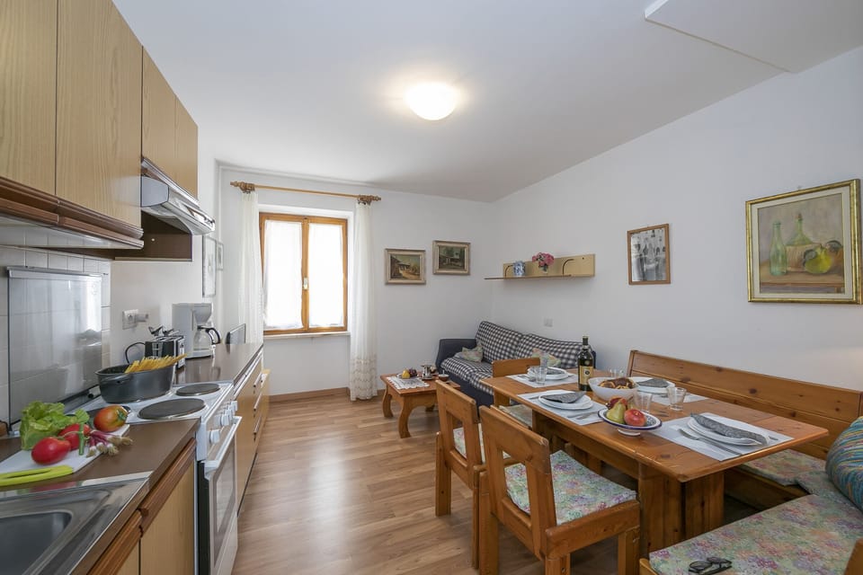 The dining table for four people