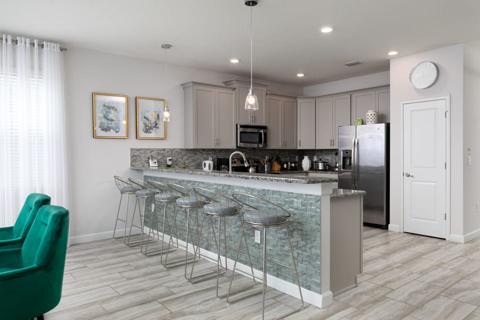 [Kitchen] Great space for a gathering