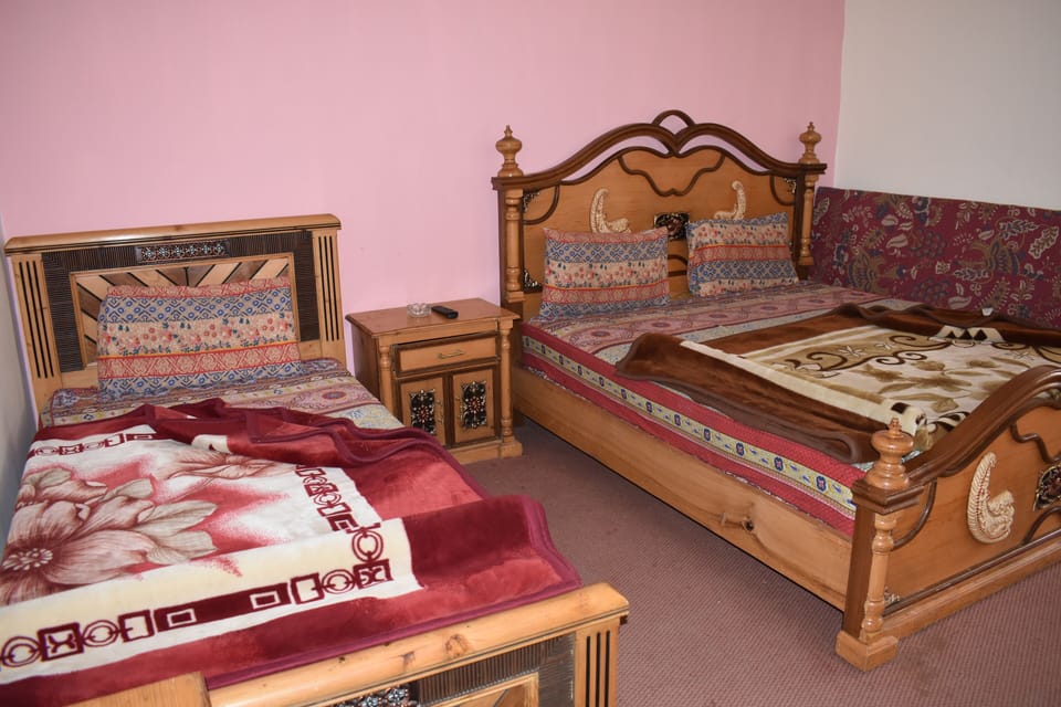 Standard Double Room | WiFi (free)