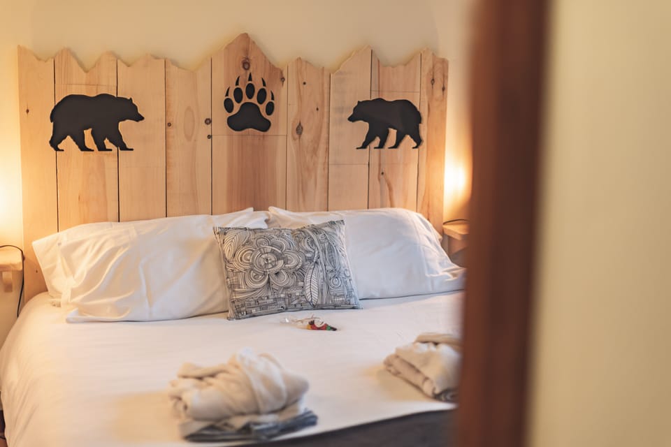 Comfort Double Room | Individually furnished, free WiFi, bed sheets
