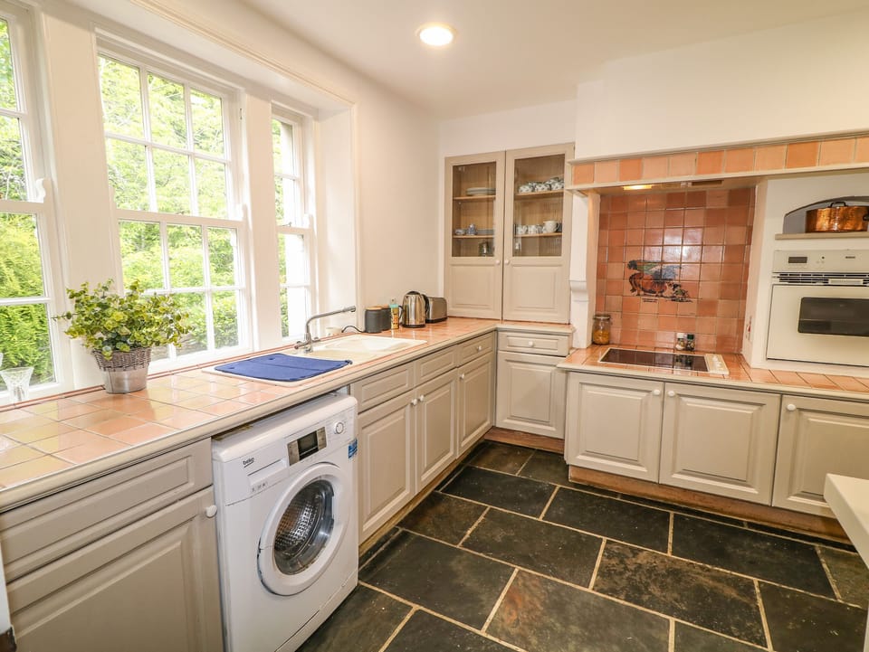 Cottage | Interior