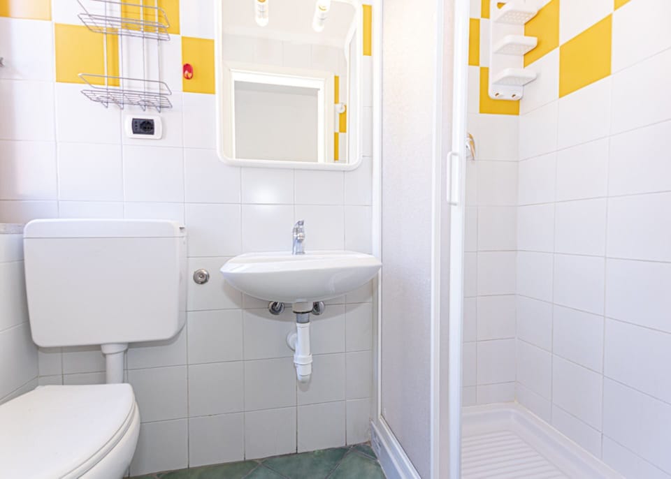 Bathroom-Casa Bartolomea-Elba Island