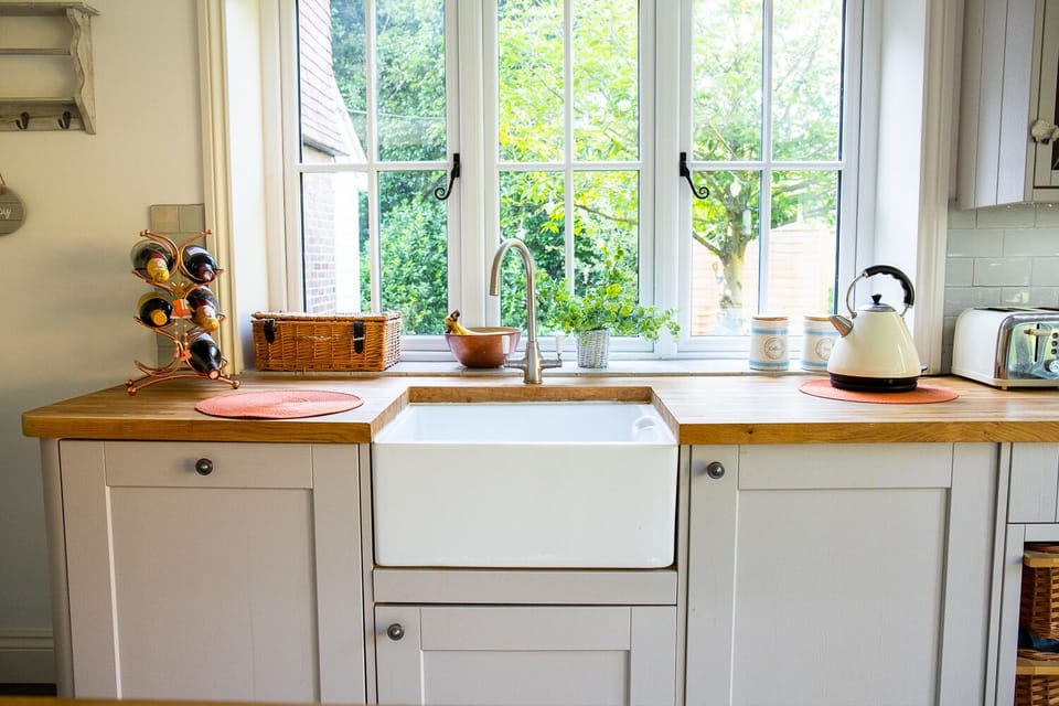 House | Private kitchen | Fridge, microwave, oven, stovetop