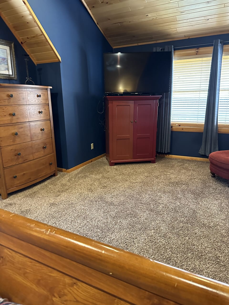 Primary Bedroom with smart tv