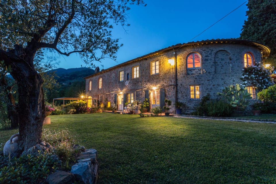 House | 7 bedrooms, WiFi