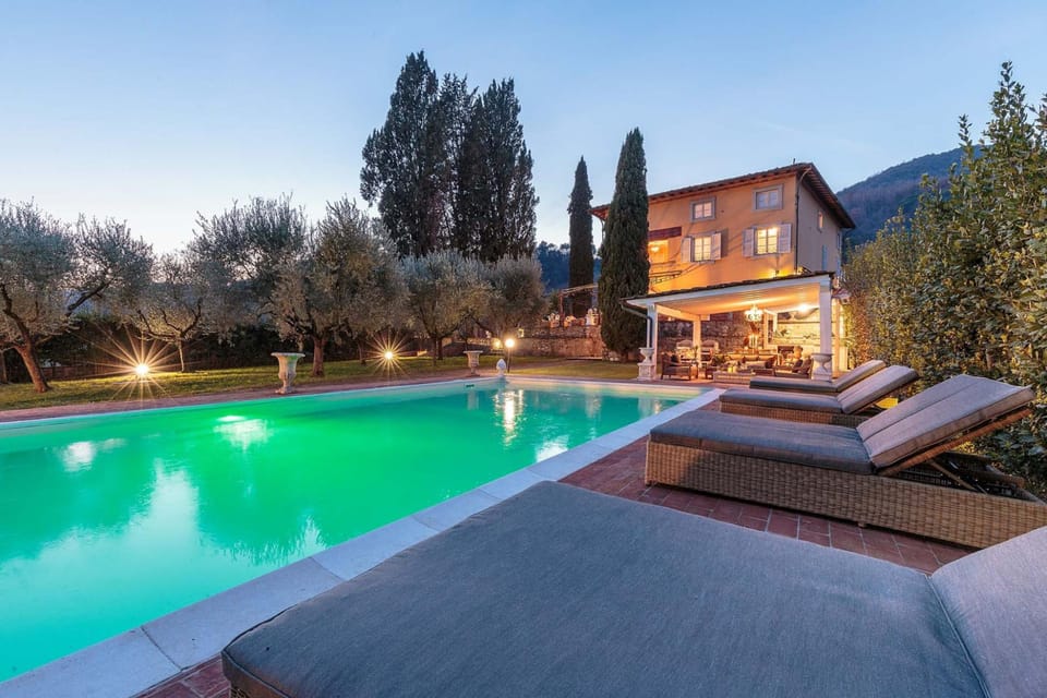 House | 10 bedrooms, WiFi