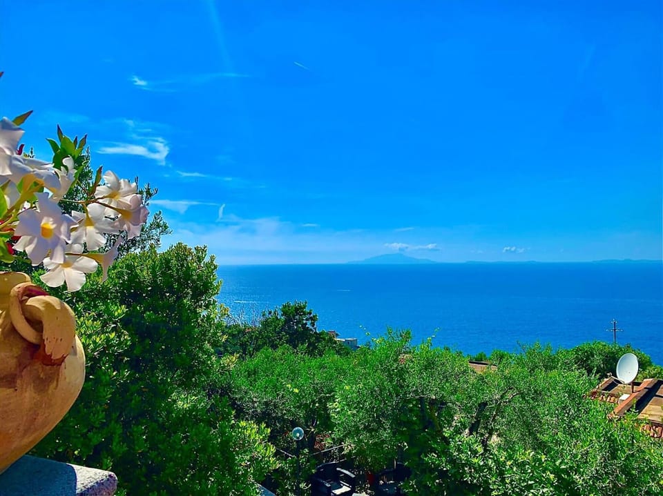 House, Smoking | 4 bedrooms, WiFi