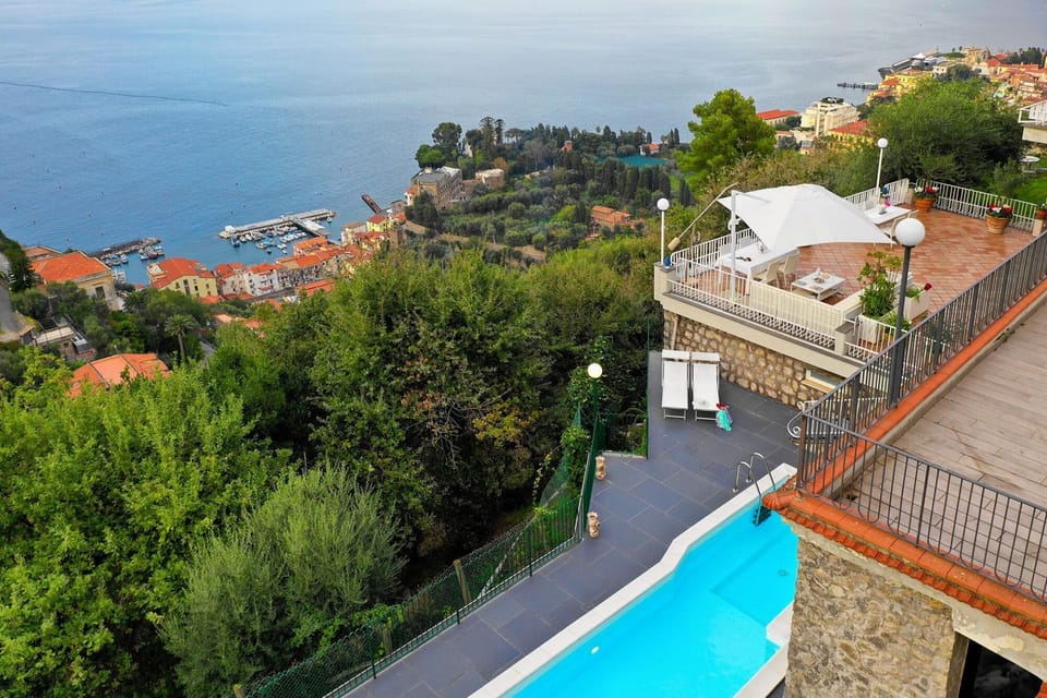 Villa, Smoking | 5 bedrooms