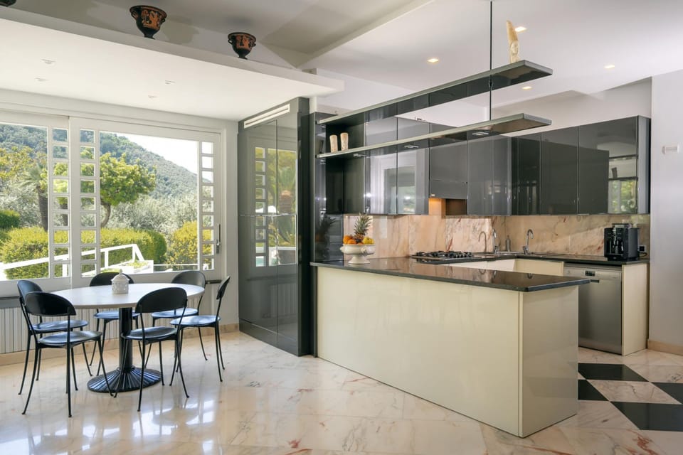 House, Smoking | 4 bedrooms