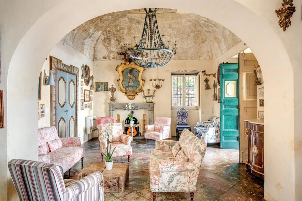 House | 8 bedrooms, WiFi