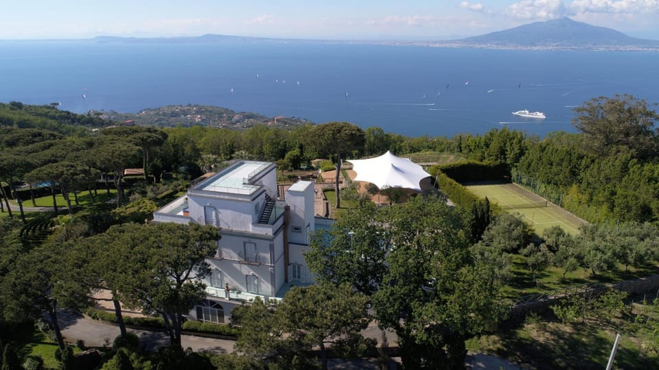 House, Smoking | 11 bedrooms