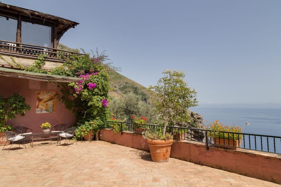 House, Smoking | 4 bedrooms, WiFi