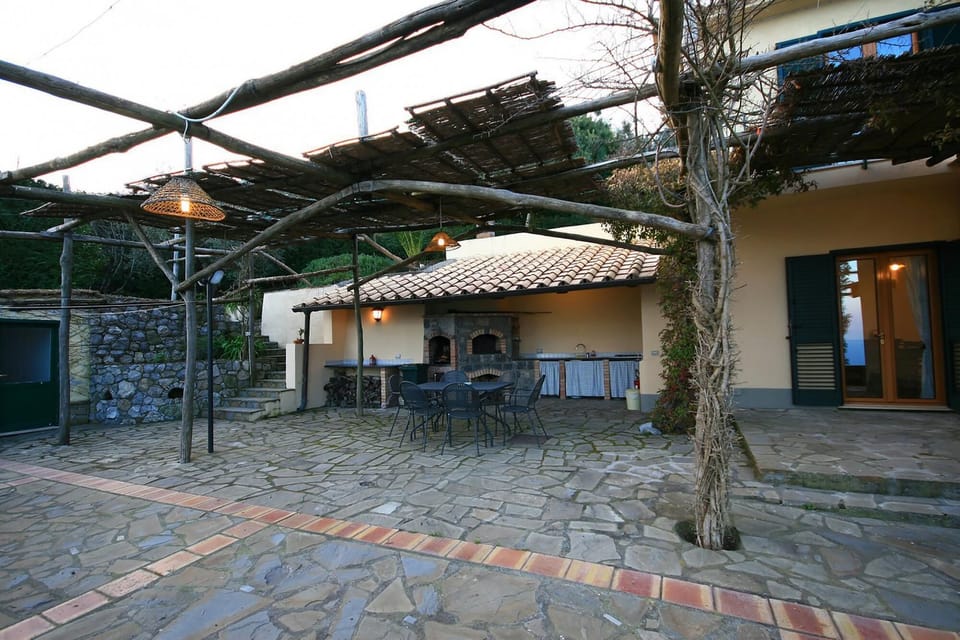 House, Smoking | 3 bedrooms, WiFi