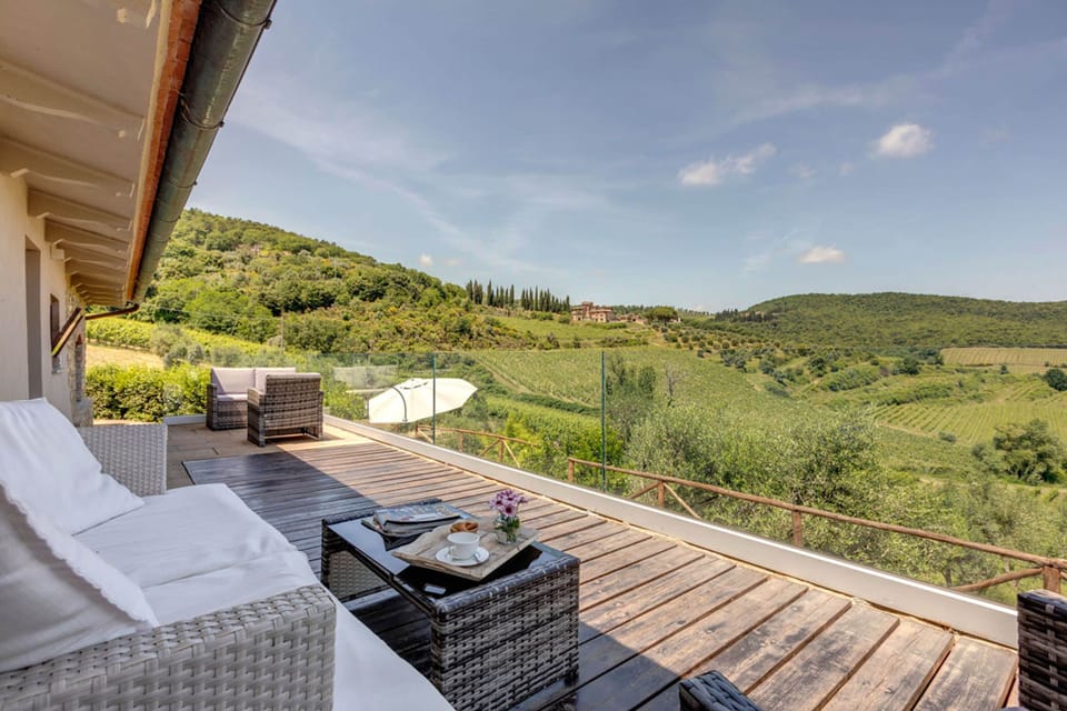 House | 18 bedrooms