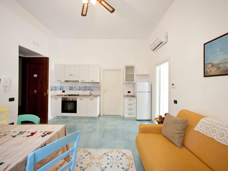 House | 1 bedroom