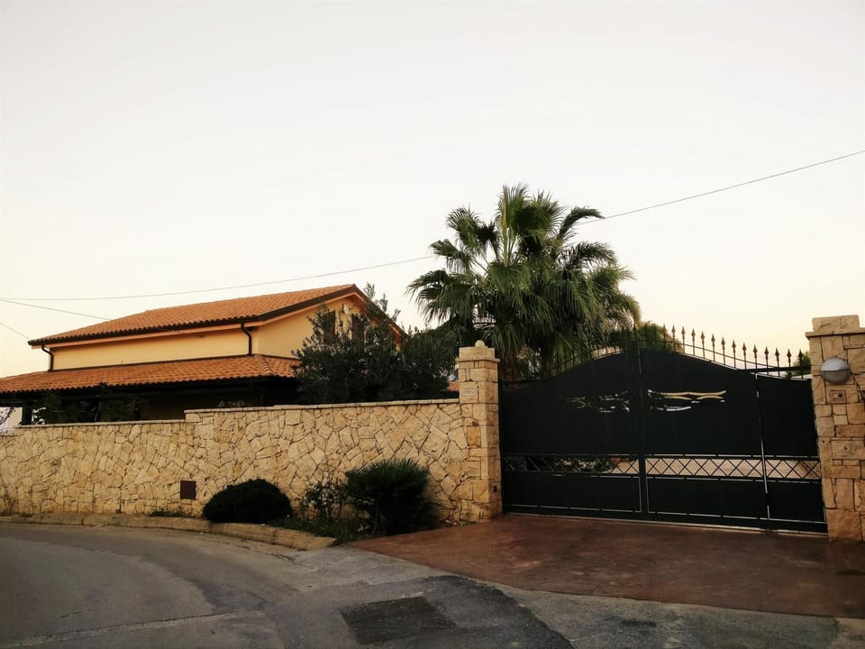 House | 5 bedrooms