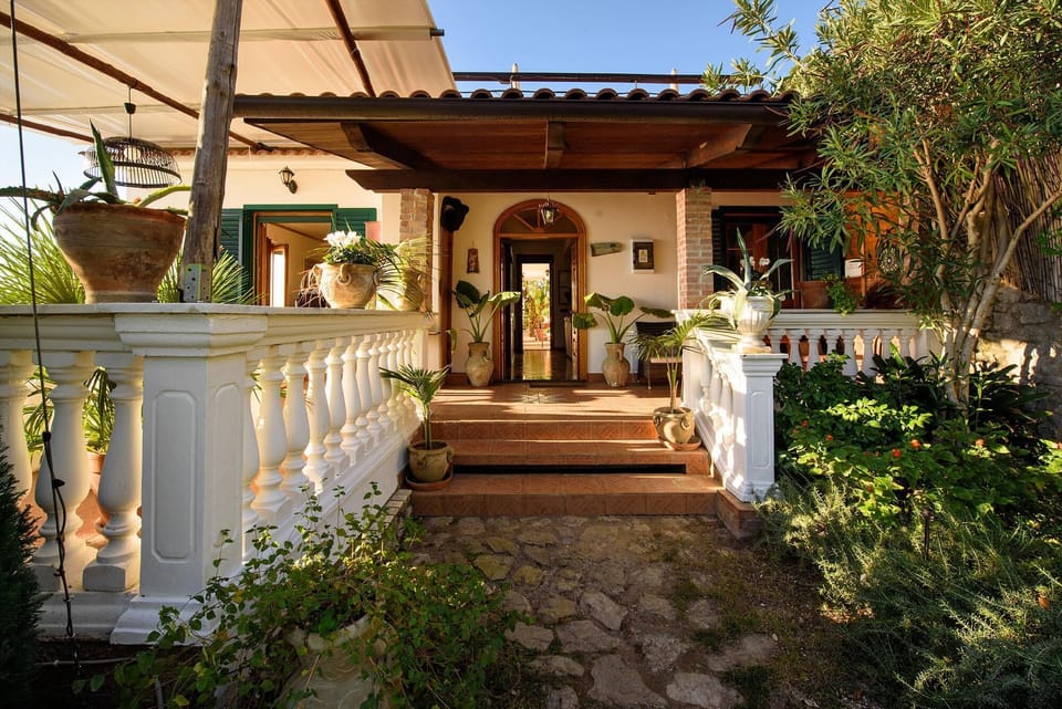 House | 8 bedrooms