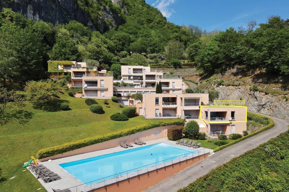 Family Apartment, 2 Bedrooms, 2 Bathrooms, Mountainside (Gaeta 'Lake View') | Exterior