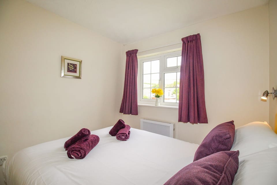 Cottage | 2 bedrooms, individually decorated, individually furnished, free WiFi
