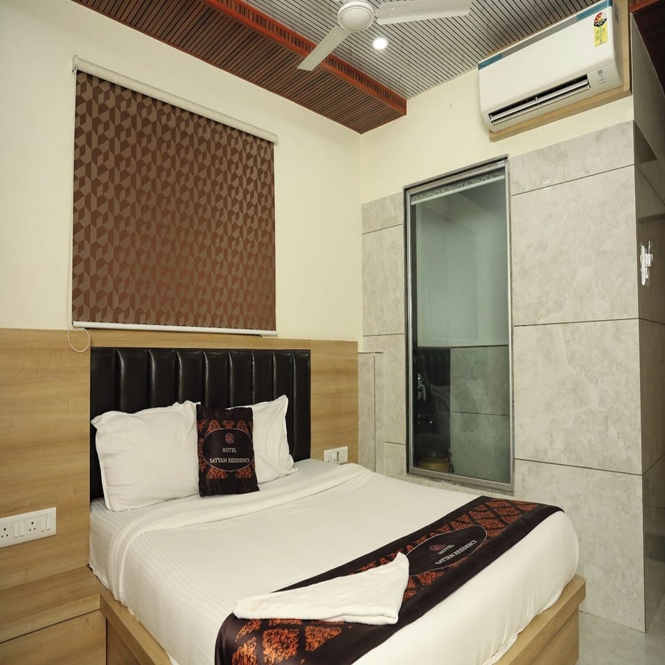 Standard Room | Soundproofing, bed sheets