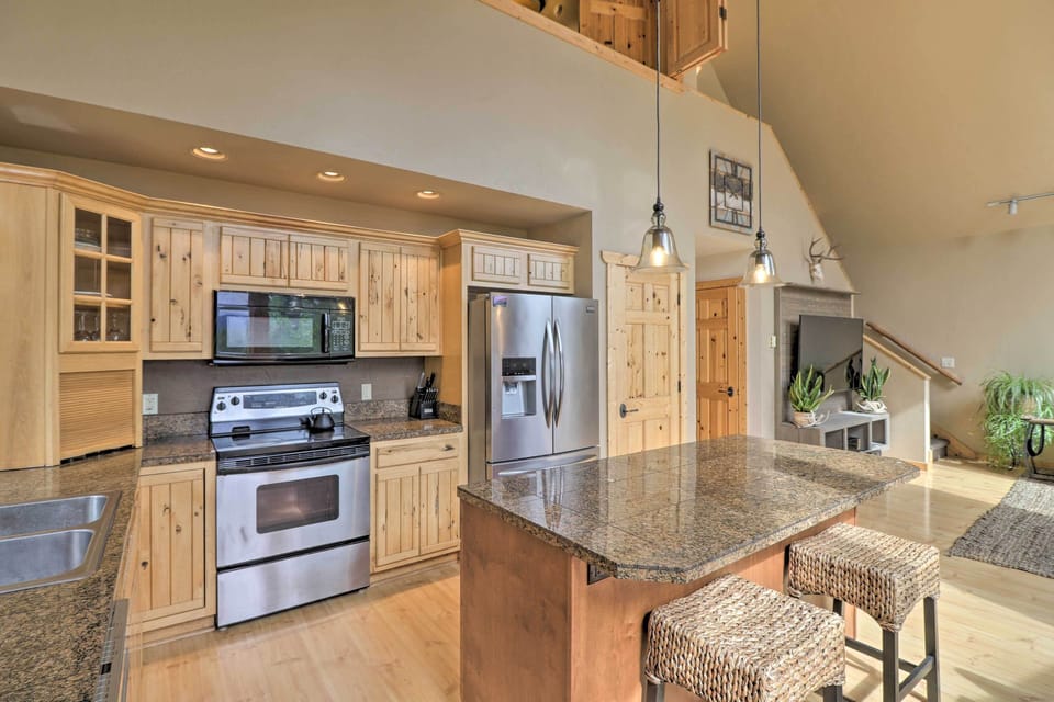 Kitchen | Cooking Basics Provided