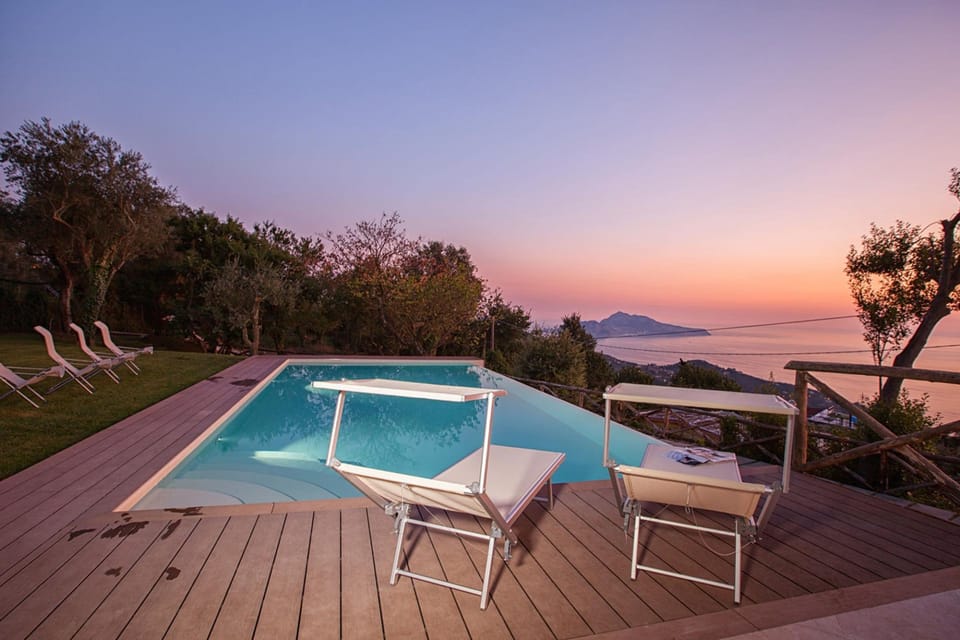 Villa, Smoking | 4 bedrooms, desk, WiFi
