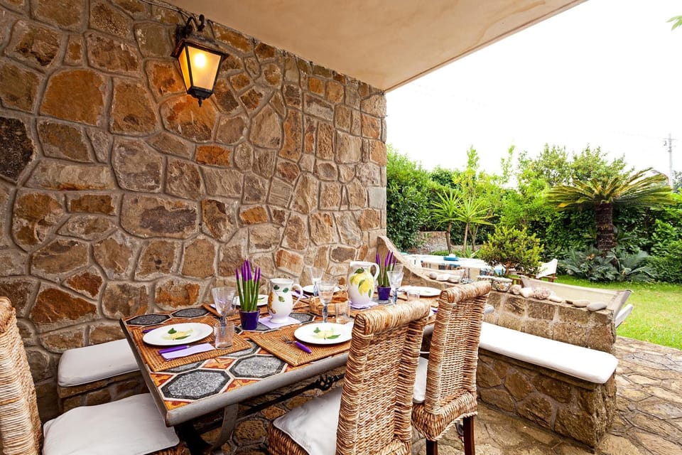 House, Smoking | 4 bedrooms, WiFi