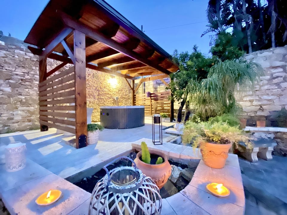 House, Smoking | 4 bedrooms
