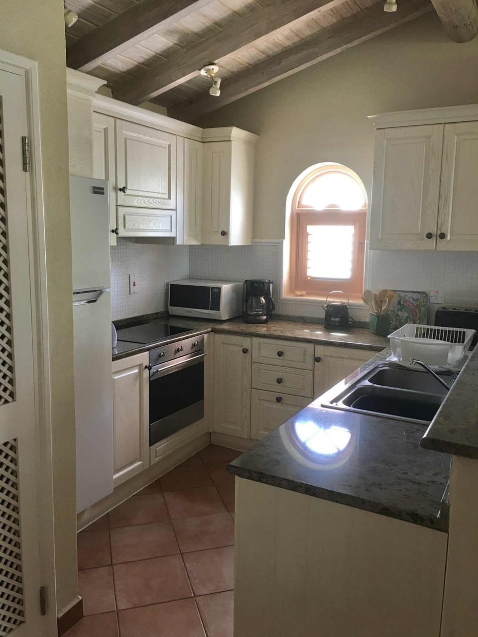 Well equipped kitchen