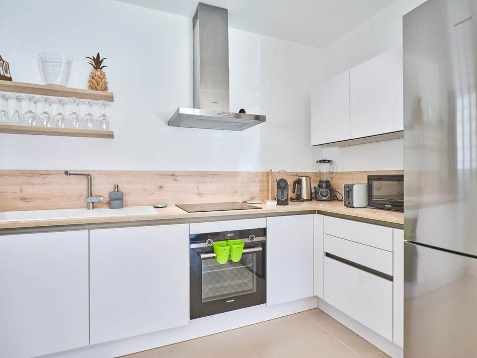 Fully equipped kitchen