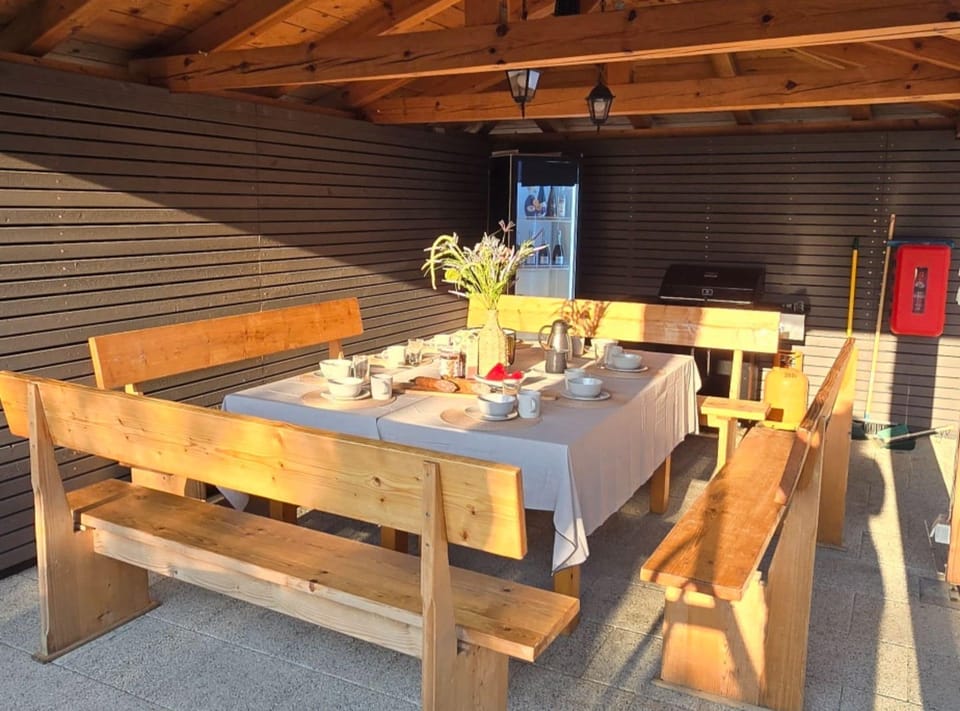 House (Four Bedroom Holiday Home with Pool) | Property amenity