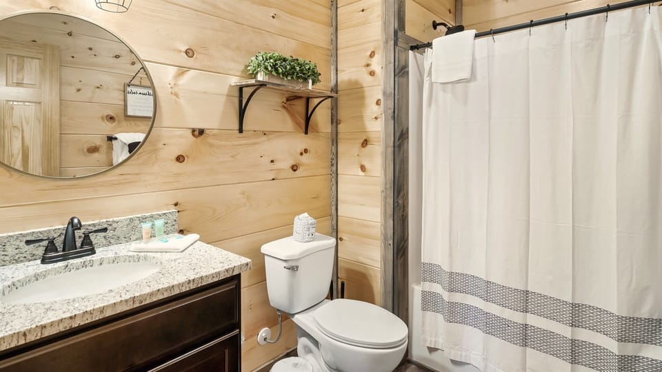 The perfect full-size bathroom for your stay.