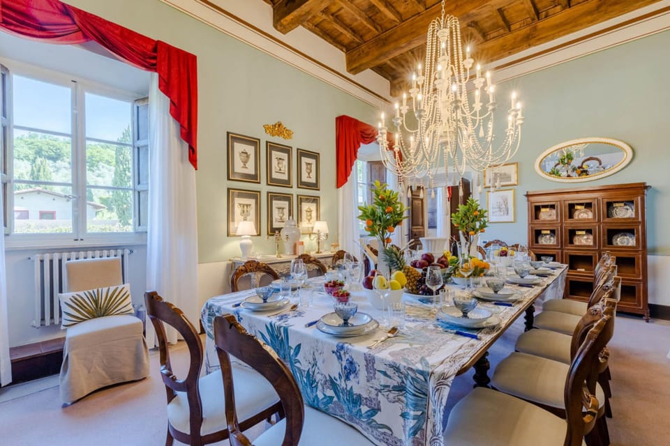 House | 9 bedrooms